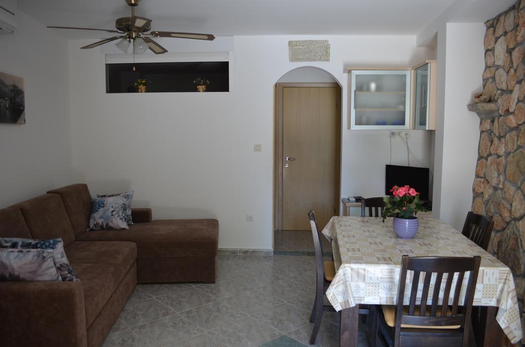 Apartments Lora บัชกา ภายนอก รูปภาพ