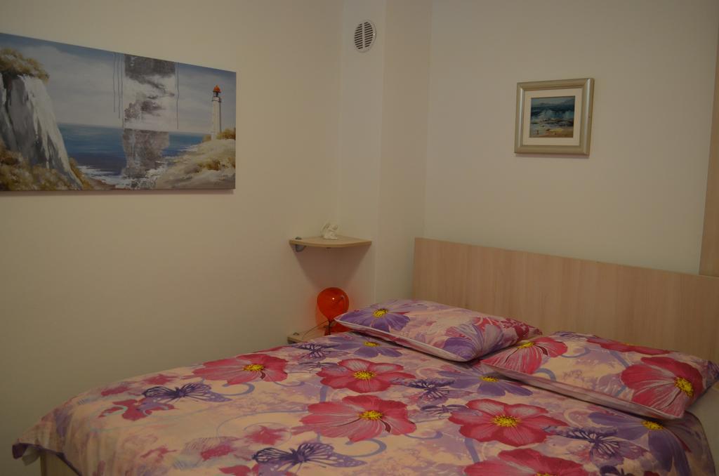 Apartments Lora บัชกา ภายนอก รูปภาพ
